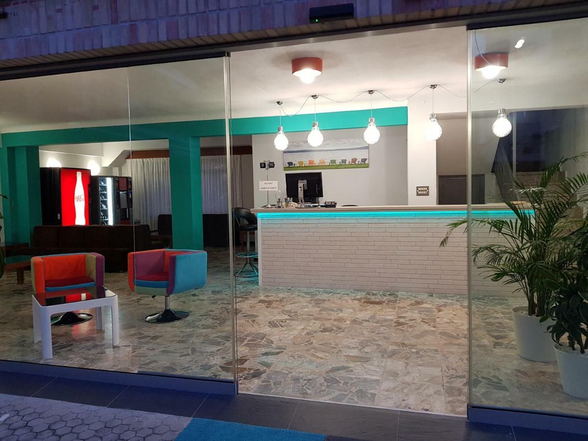 Hostal Rosi Λαρέντο Εξωτερικό φωτογραφία